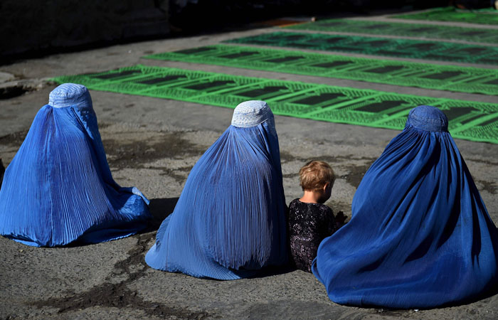 به‌ وێنه‌.. موسڵمانانى جيهان جه‌ژن پيرۆز ده‌كه‌ن